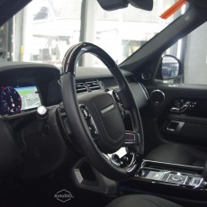 Лобовое стекло с датчиком дождя и полным обогревом на Range Rover