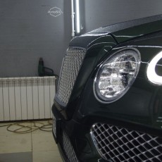 Снятие плёнки со стекол Bentley Bentayga